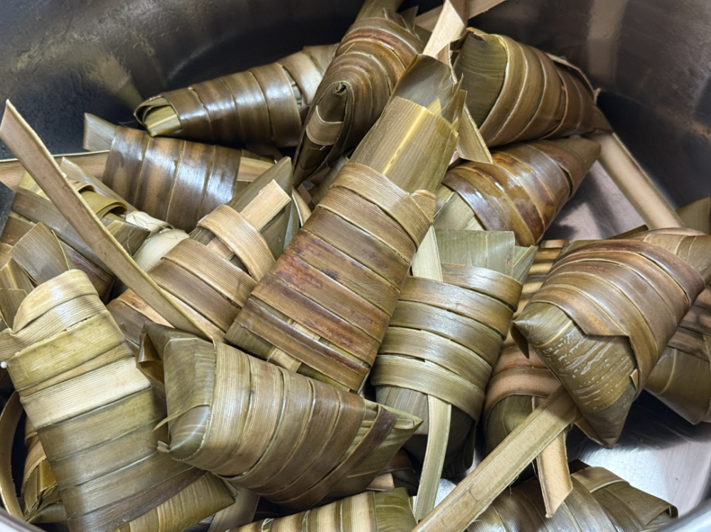 云浮:粽子飘香迎端午 巧手传情聚团圆