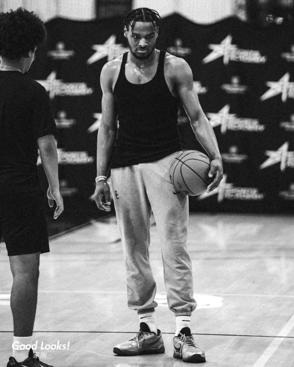 布朗尼1米87都没有!居然比罗斯还能跳!湖人做出决定