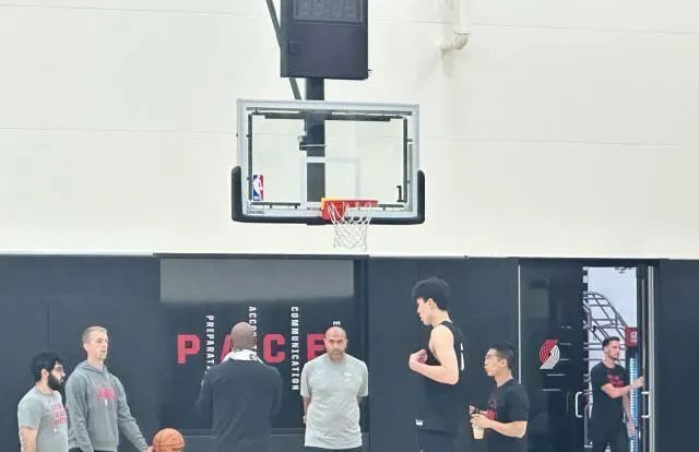 NBA - 比卢普斯手把手指导，杨瀚森这进度比 “开挂” 还快