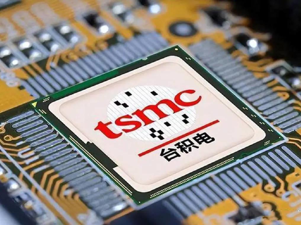 光刻机库存运到美国!美方心碎,华为mate60价比老人机让路!