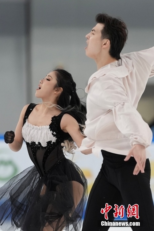 十四冬王诗玥柳鑫宇组合迎来十四冬首秀