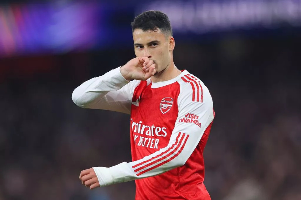 马丁内利：阿森纳本赛季想争四冠王，英超要保持榜首很困难