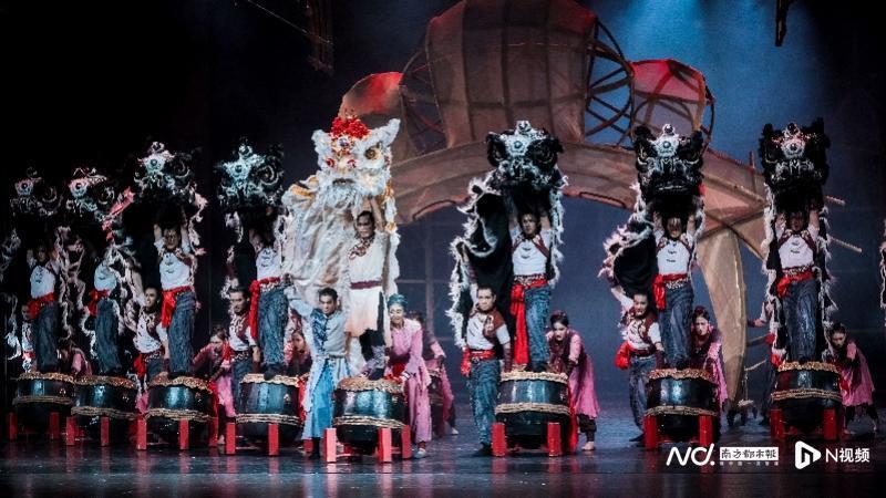 迎新春！《醒·狮》五周年庆典演出“满堂红”_腾讯新闻