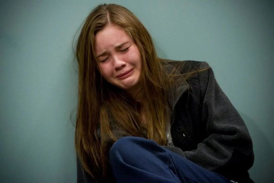 无论是女孩还是男孩,当他们暴露在社交平台上时,也将自己暴露在危险之