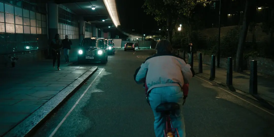 AI这么好用，还有必要“求神问佛”吗？