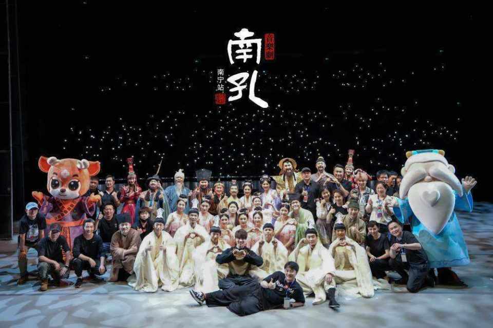 "520"浪漫之夜,那盏名为"礼"的心灯在南宁点亮