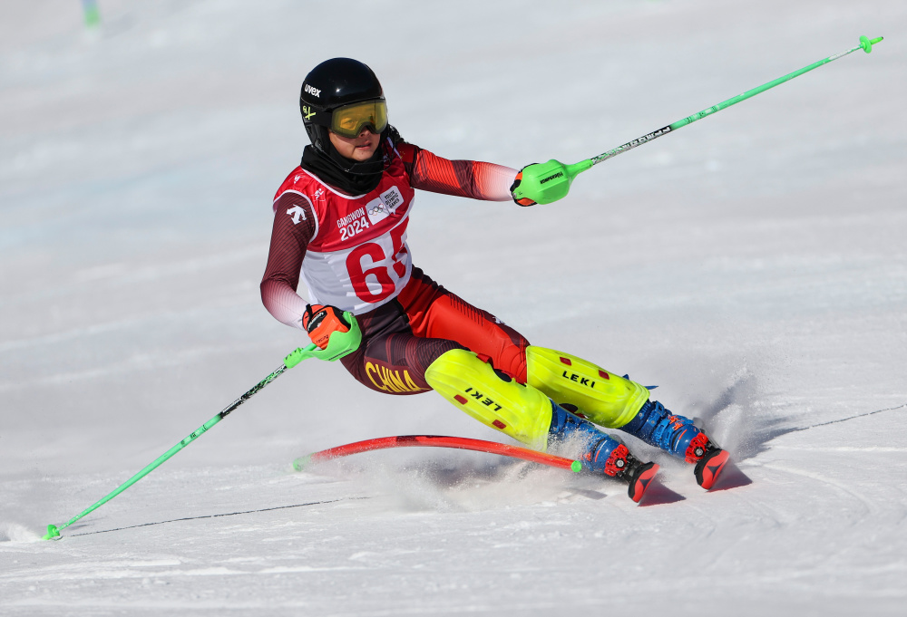 高山滑雪——女子回转赛况