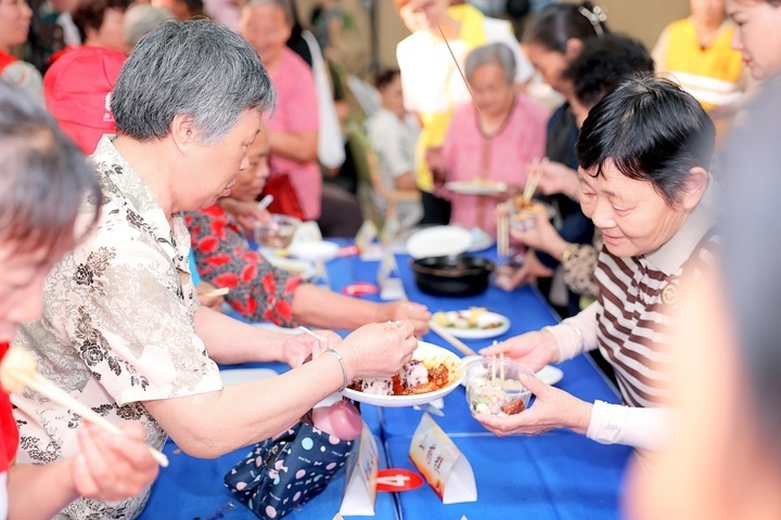 秣陵老人图片