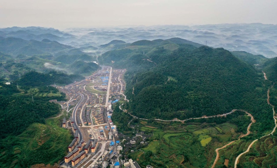 湖南凤凰新"千户苗寨"