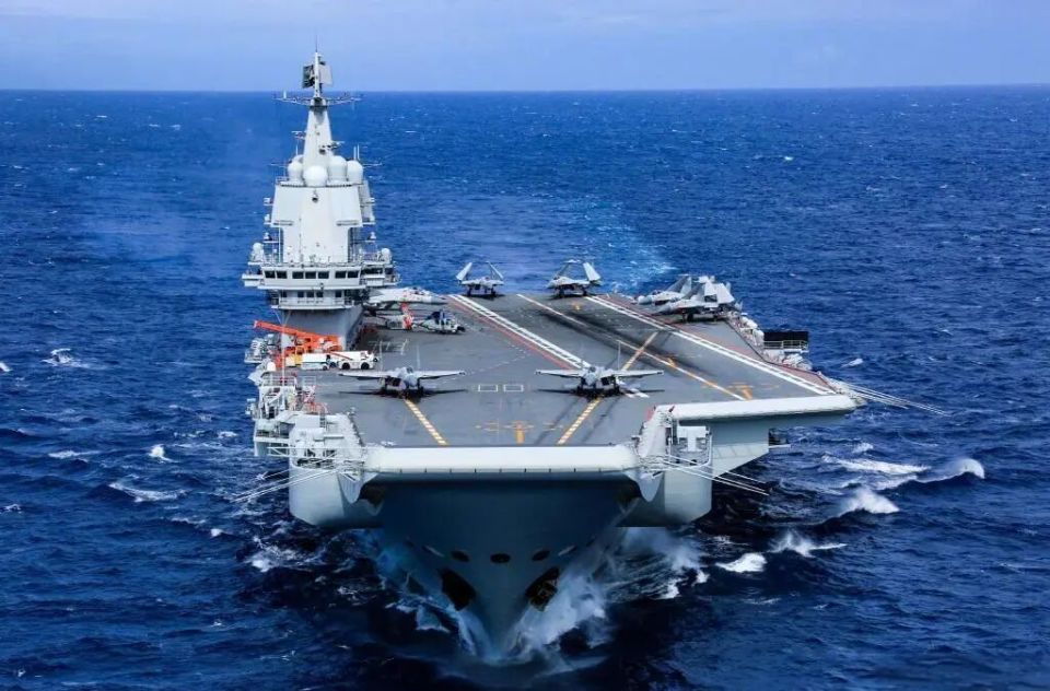 原创 | 福建舰入列！中国三航母时代降临，电磁弹射领先全球，大国需要海军强国 | 明察天下_腾讯新闻