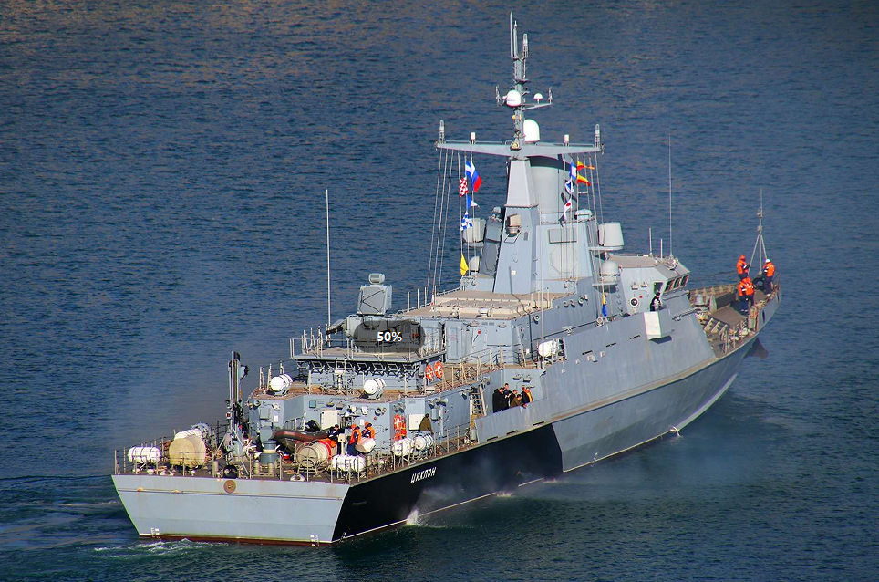 美国atacms导弹"立功",黑海舰队再遭重创,俄"旋风"号导弹护卫舰被坐沉