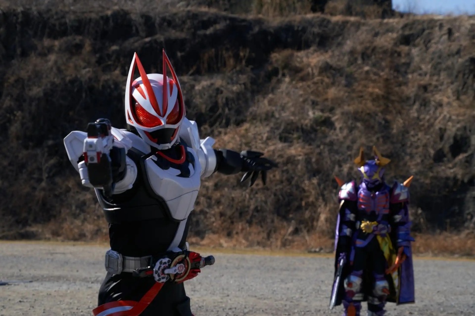 假面骑士极狐34话通稿图 实力被看扁的牛牛 营收哥破甲失败