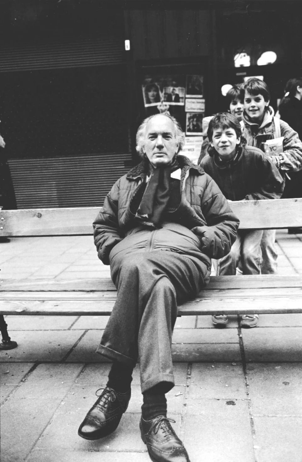 托马斯·伯恩哈德 | 看,那些活在镜子里的人_腾讯新闻