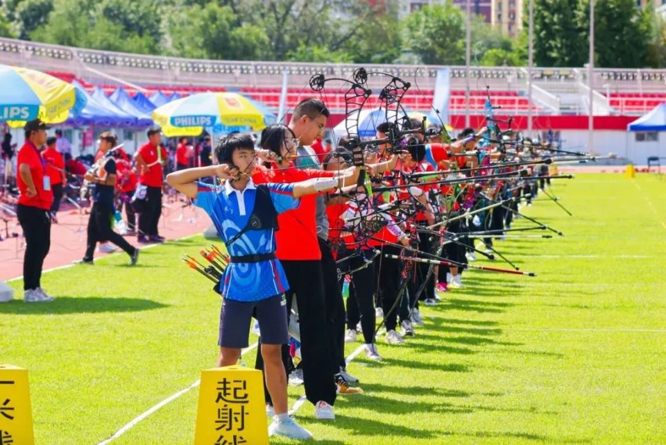 本次比赛得到了中国射箭协会,全国青少年体育联合会的指导和支持,由