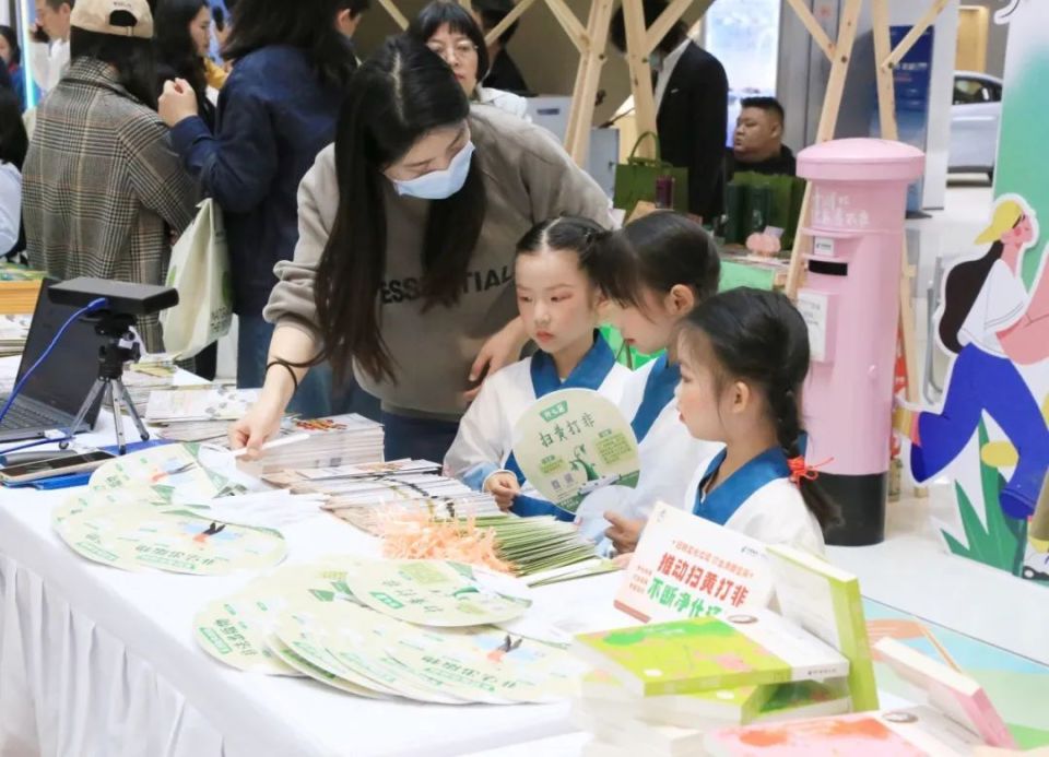 图书买二送五,洪山这个书展等你打卡_腾讯新闻