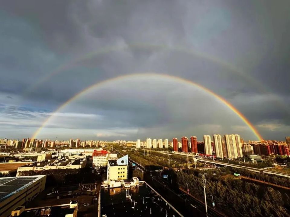 好看的雨后彩虹图片图片