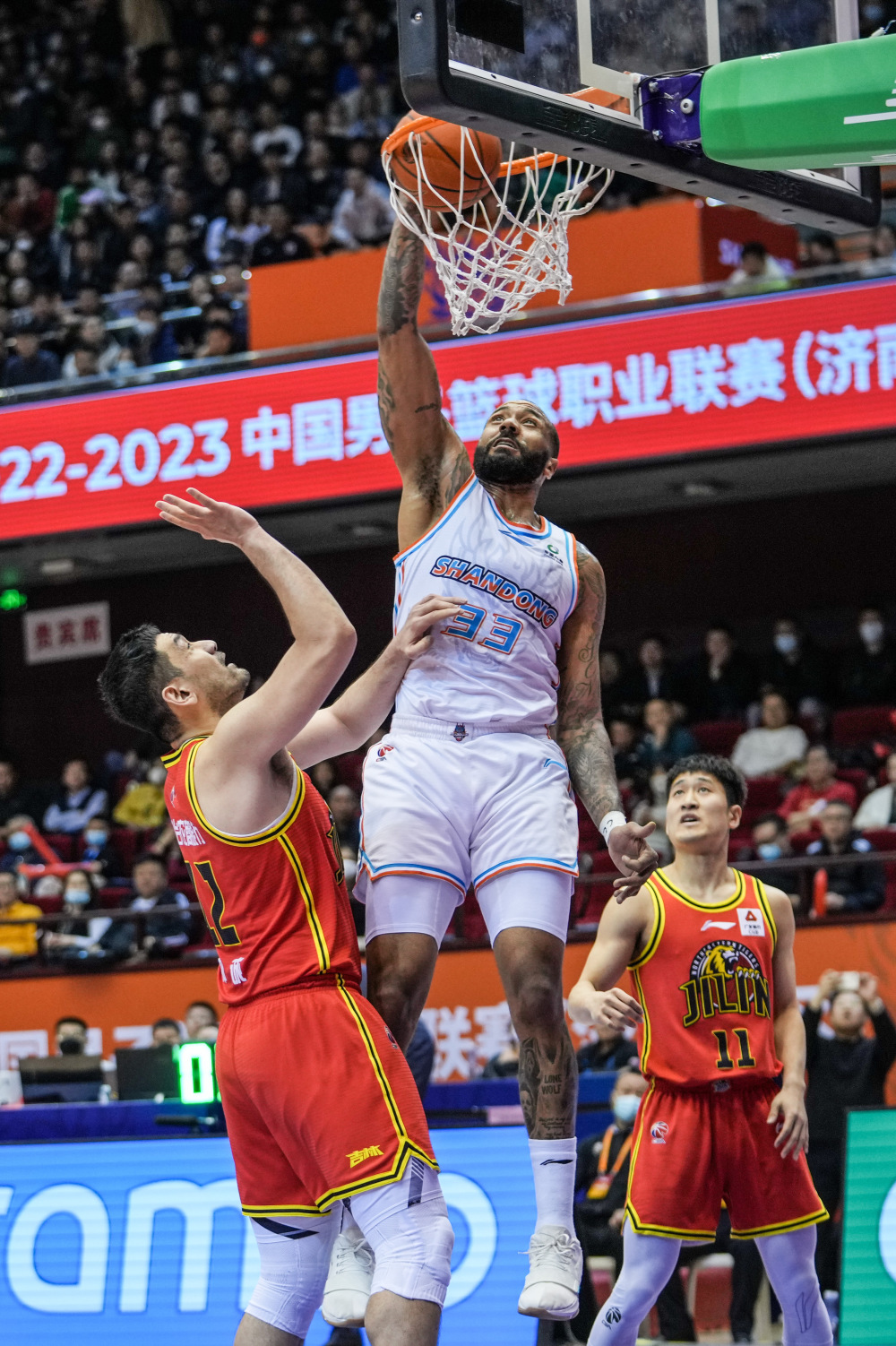 cba综合山东大胜吉林深圳获八连胜