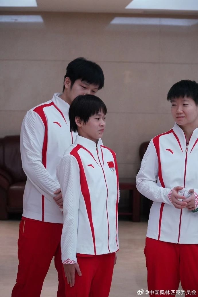 马龙姚明同框再现最萌身高差,中国奥委会晒全红婵,孙颖莎,樊振东合影