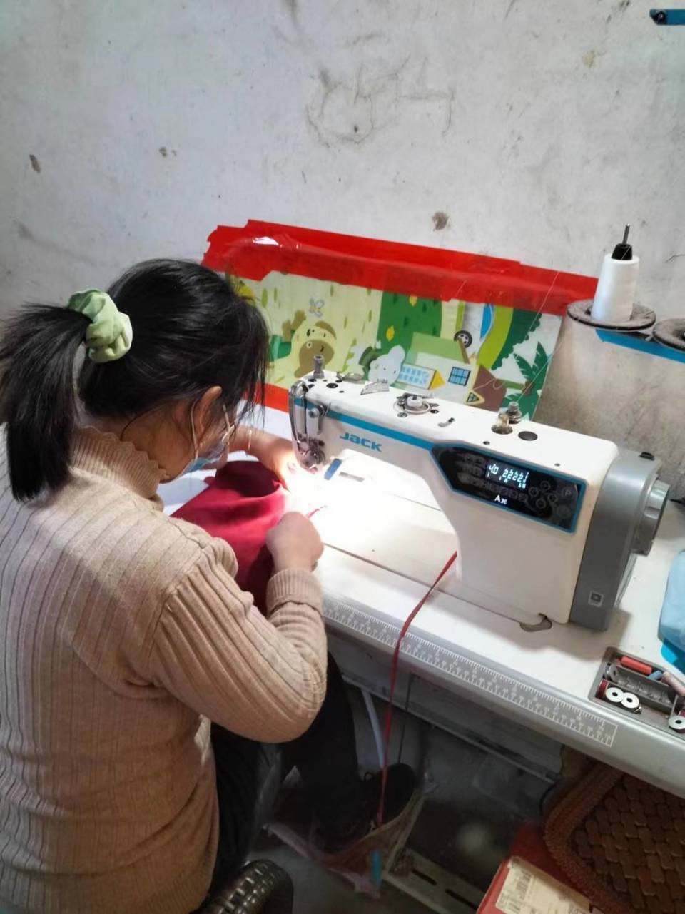 曹县马面裙火上热搜当地人在家熨衣服都能挣钱