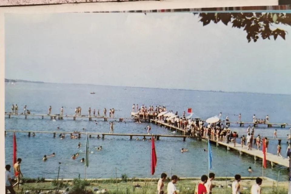 凌波门归来，武大学子忆“凌波微步水上漂”，市民：比记忆中的更规范、更漂亮了_腾讯新闻