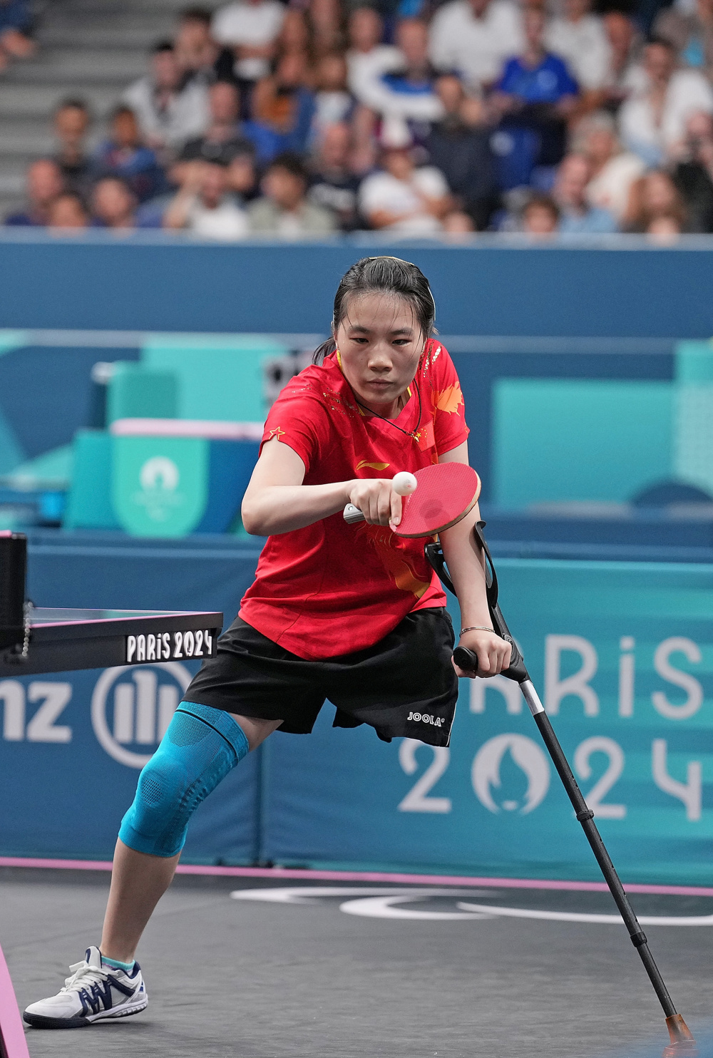 乒乓球——黄文娟夺得女单8级冠军