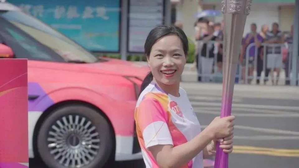 四千精神出学霸23年前写下励志纸条的浙大学姐如今成为知名企业家