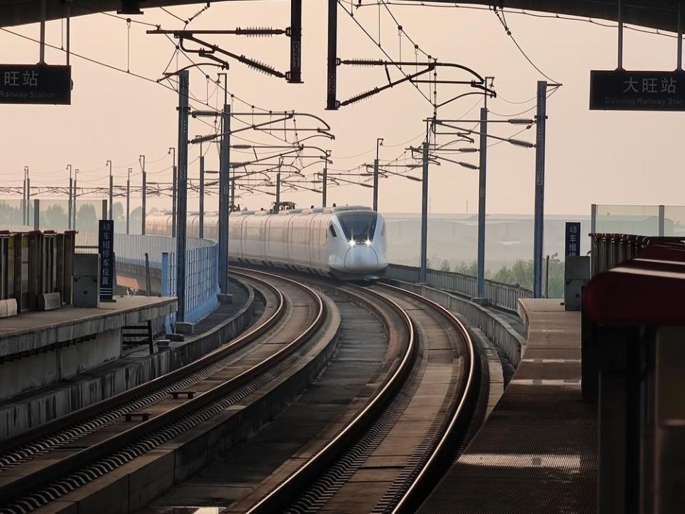 3月1日起佛肇莞惠城际铁路启用新版列车运行图