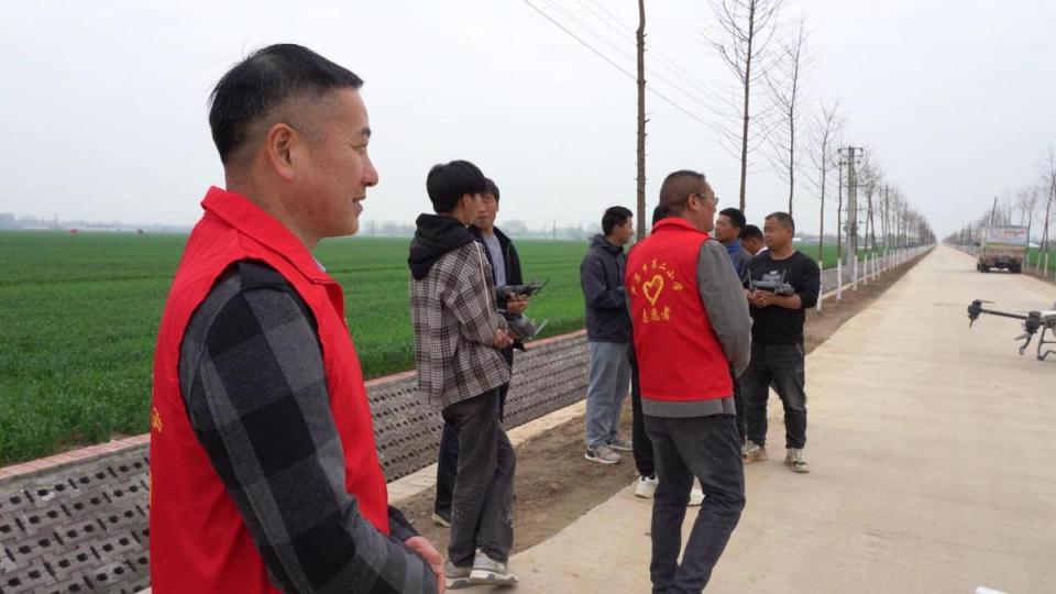 河南淮滨农机社会化服务助农增收