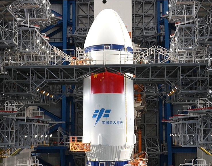 “太空快递小哥”天舟货运飞船_腾讯新闻