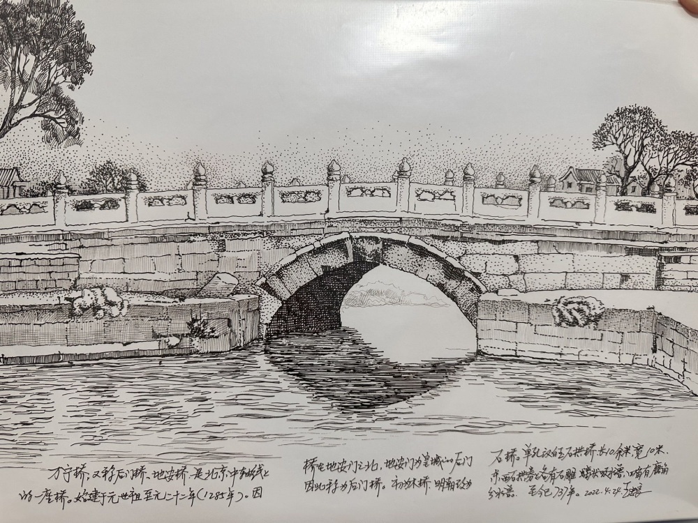 北京六旬画家手绘百幅钢笔画,记录中轴线变迁