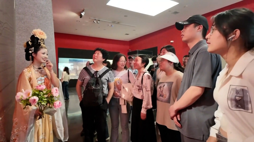 记者:张彩霞 杨静 任卓如摄制:张健报道员:刘腾飞新华社音视频部制作