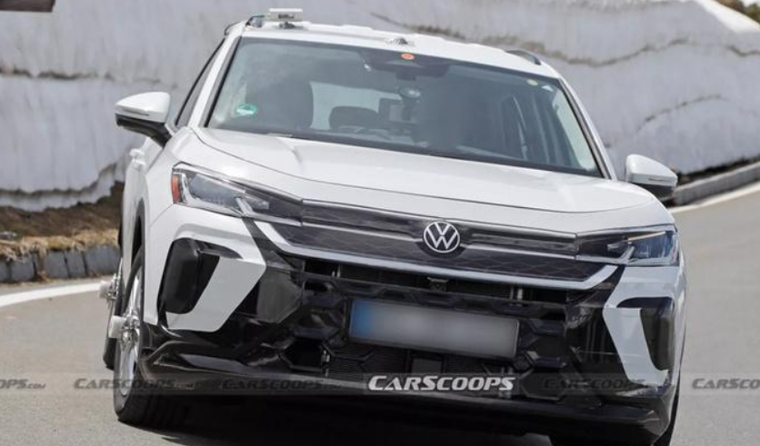 大众新一代"troc探歌"路试曝光,年底首发,外观内饰开窍了!