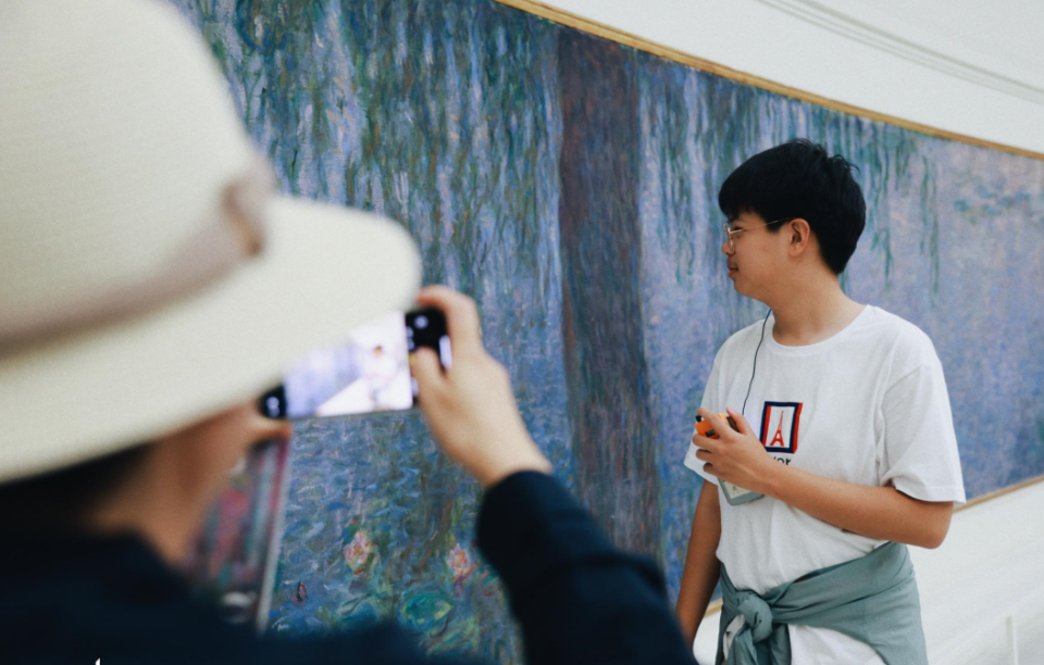 我45岁,放弃北京户口和工作,送儿子留学西班牙,惊吓和惊喜并存