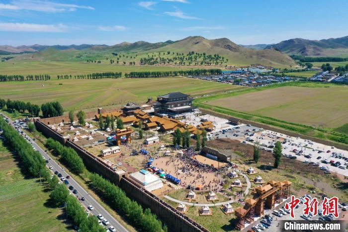 当日,包括突泉县历史文化