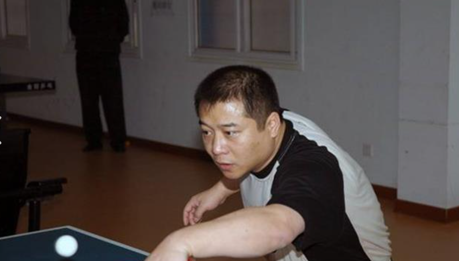 乒坛传奇王涛,军衔比刘国梁还高,57岁暴瘦,弟子也是奥运冠军
