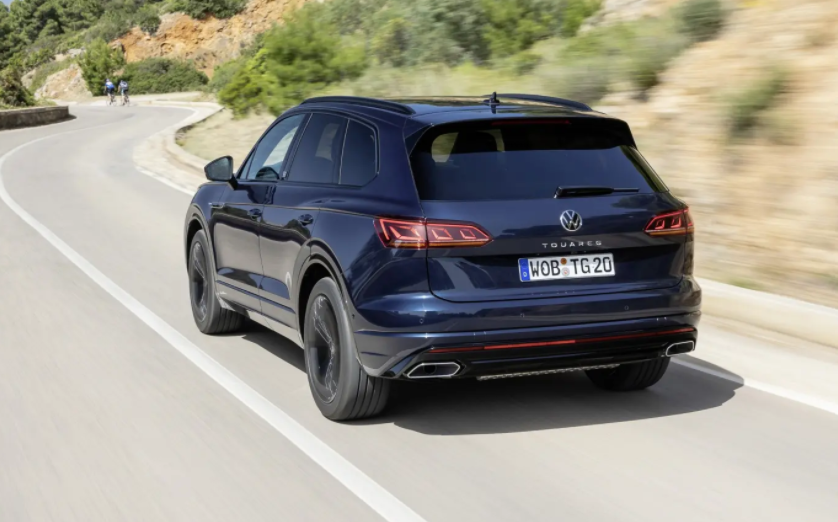 0t大v6,昔日神车途锐裸车价大跌!怪大众"套娃"还是新能源?_腾讯新闻