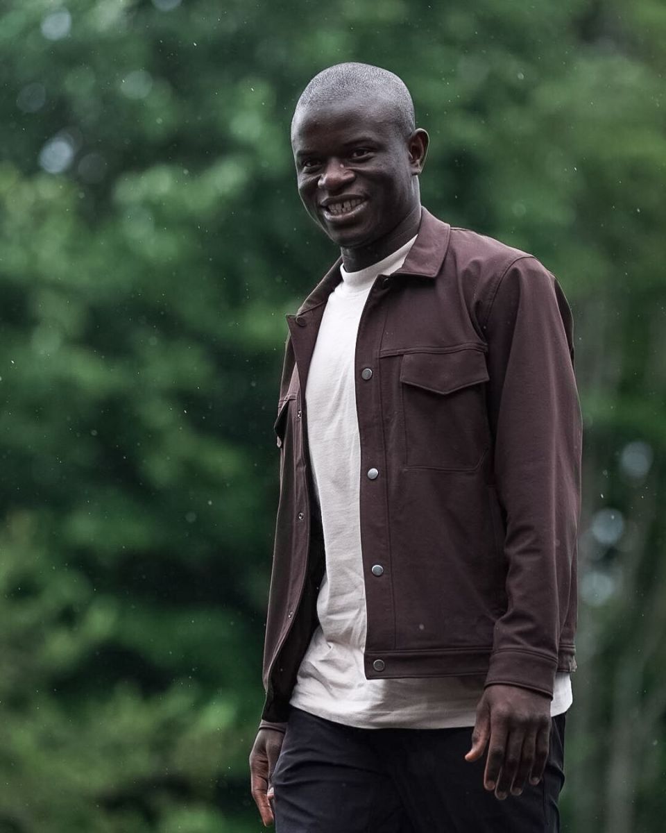 法国队带你学穿搭:孔德高跟鞋,姆总小马甲,坎特老实人