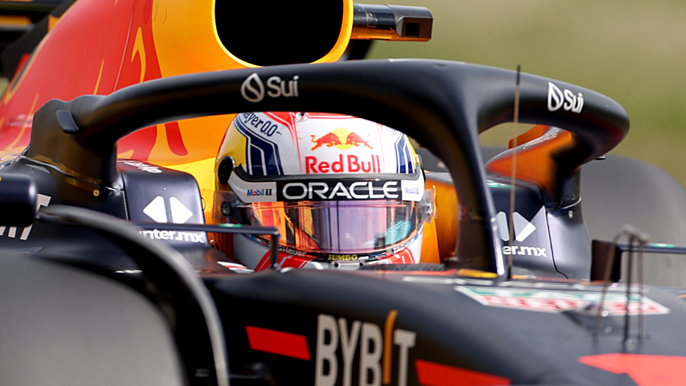 体育赛车f1英国大奖赛排位赛维斯塔潘夺得杆位