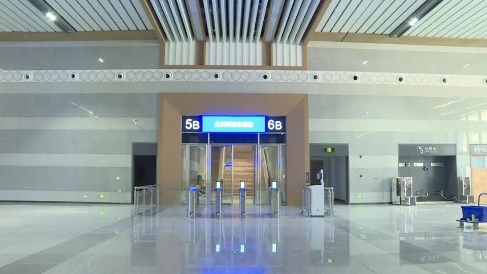 出发!探访梅龙高铁两座新建站房