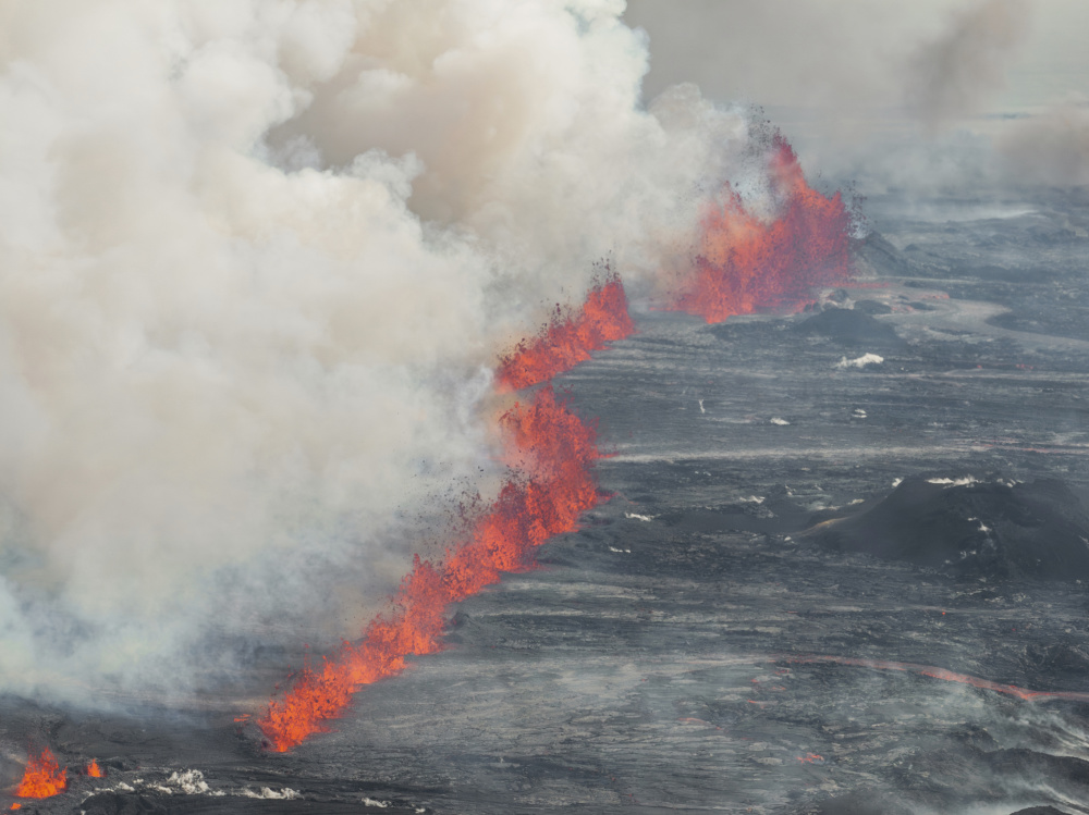 毒火山爆发图片图片