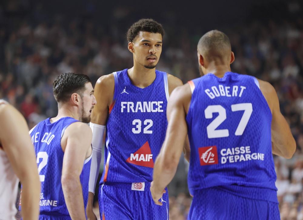 直播吧7月28日讯 巴黎奥运男篮小组赛b组,法国78-66力克巴西.