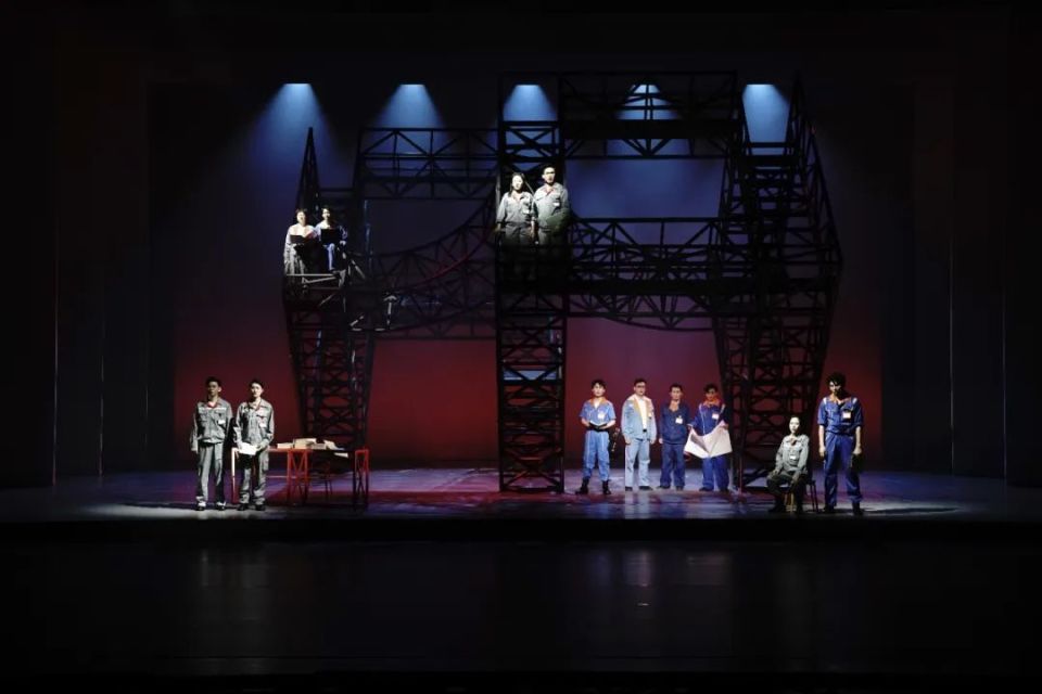 由全国总工会宣传教育部,国铁集团党组宣传部指导,全总文工团,北京陵