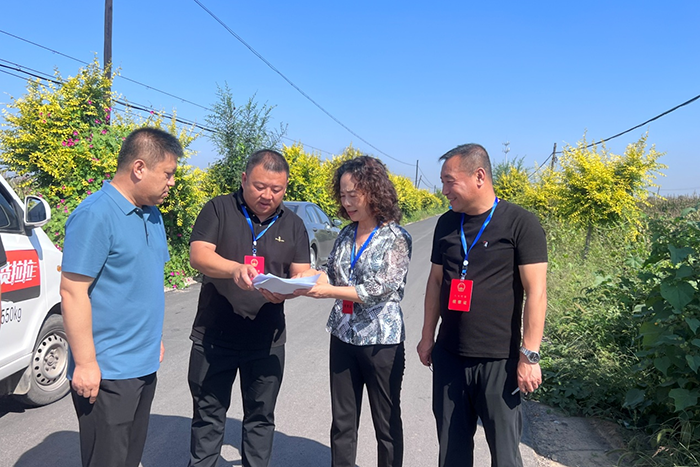 辽阳县人大常委会到刘二堡镇调研人大议案落实情况