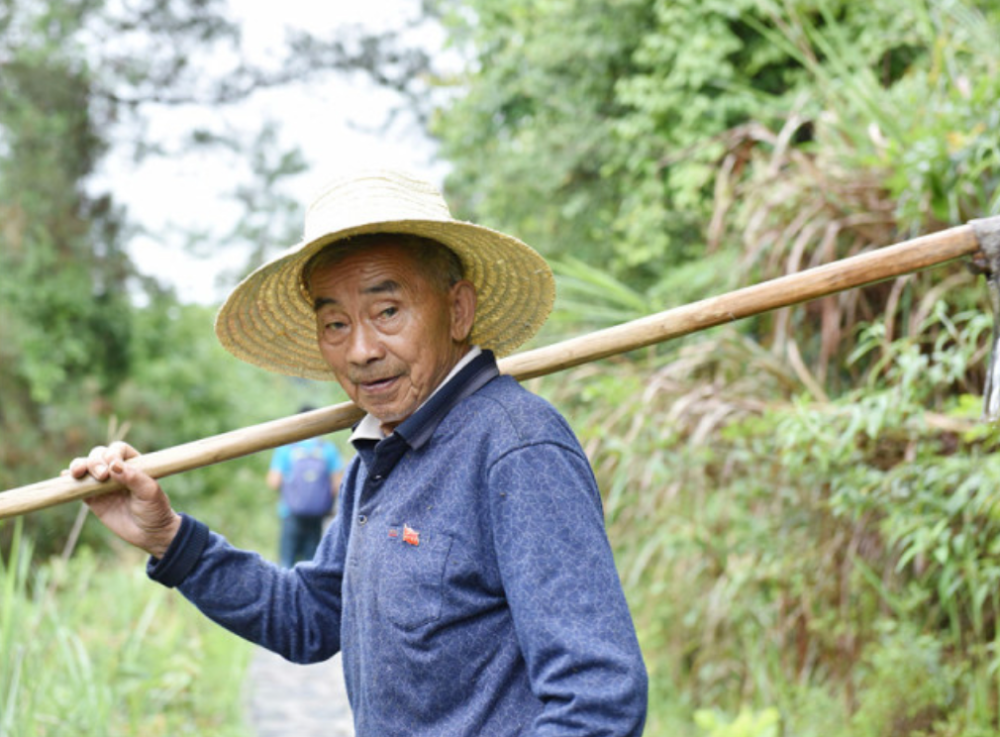 西部人物|"当代愚公"黄大发:绝壁天渠映初心