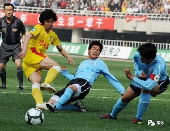 大连足球史上今天2010年梅萨国米旧将卡隆中超首秀破门实德11陕西2010