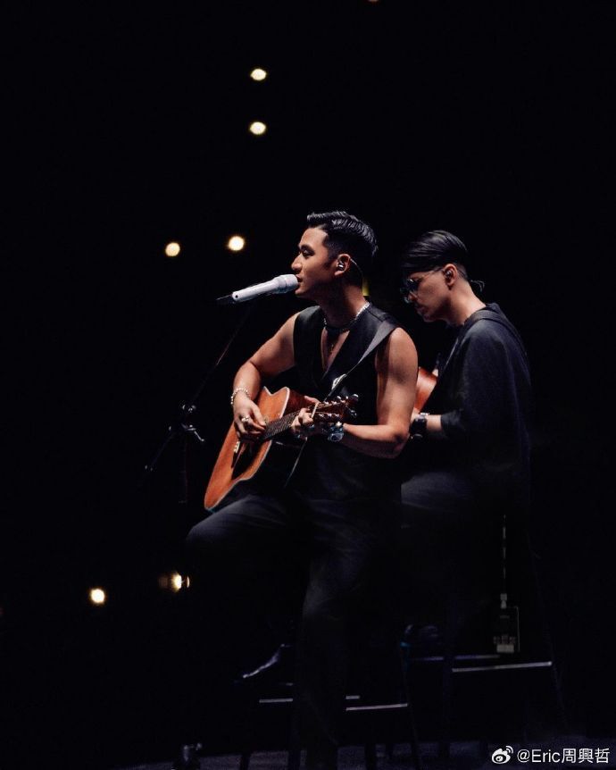成都演唱会又上新:周兴哲将携《永不失联的爱》唱响蓉城