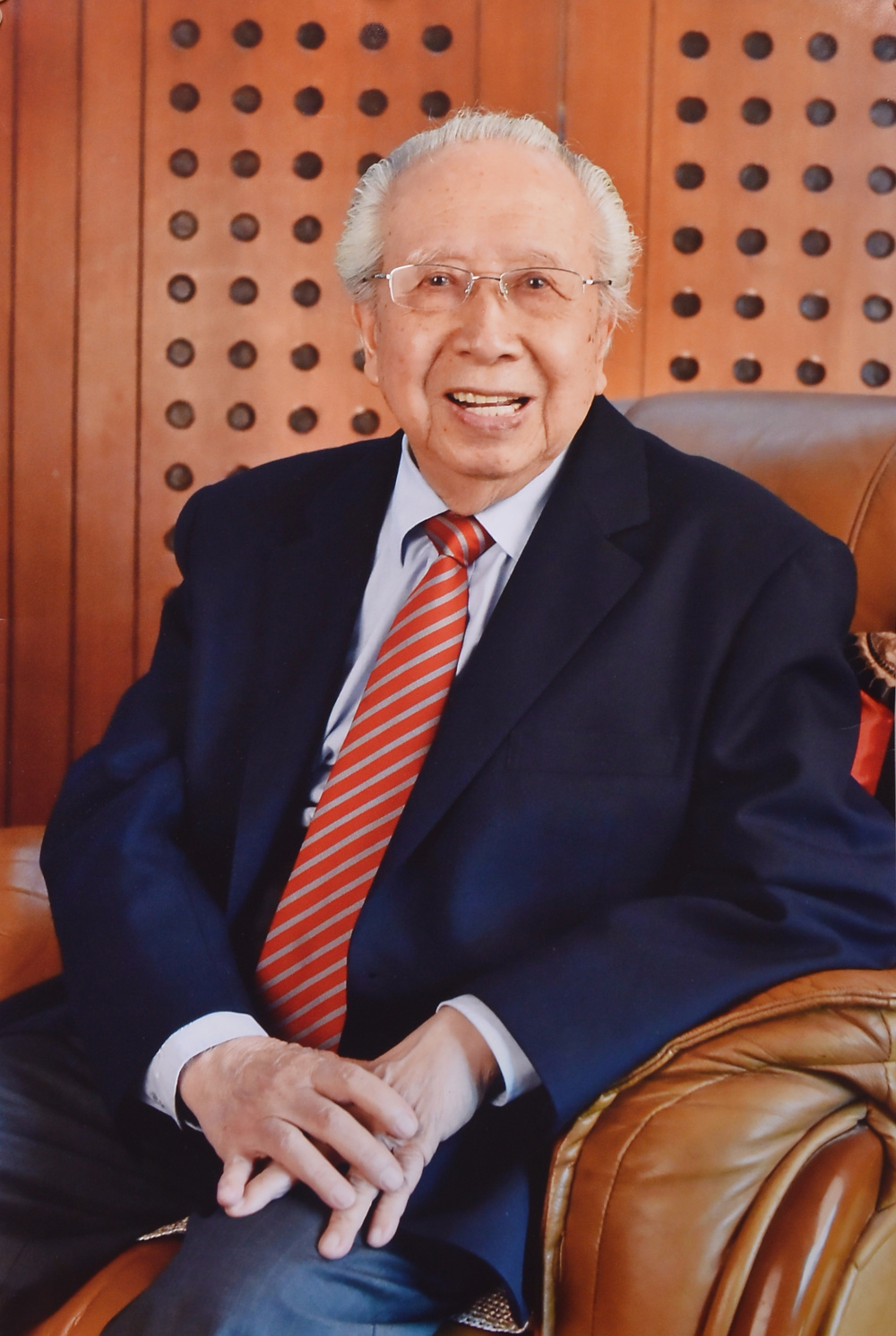 邬沧萍同志遗像