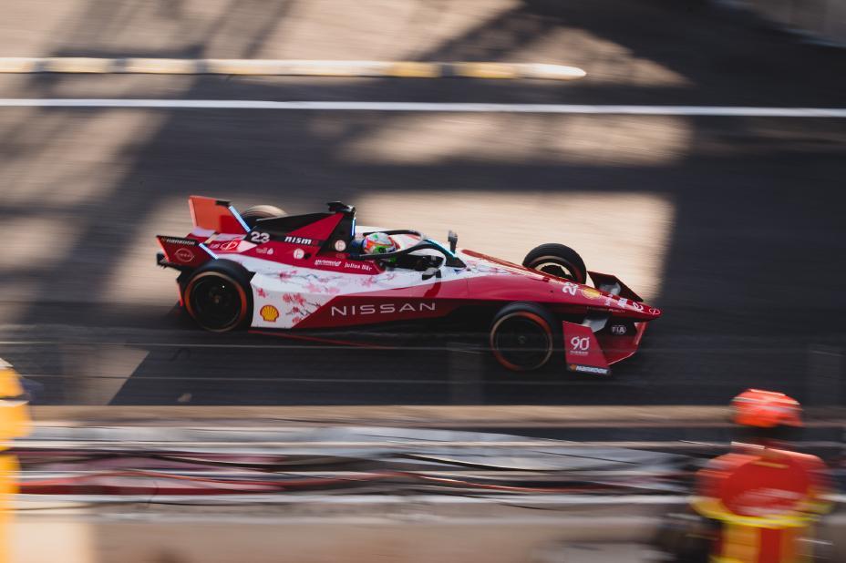 挑战酷暑 捕获乐趣 日产formula e车队出征fe电动方程式雅加达双站赛