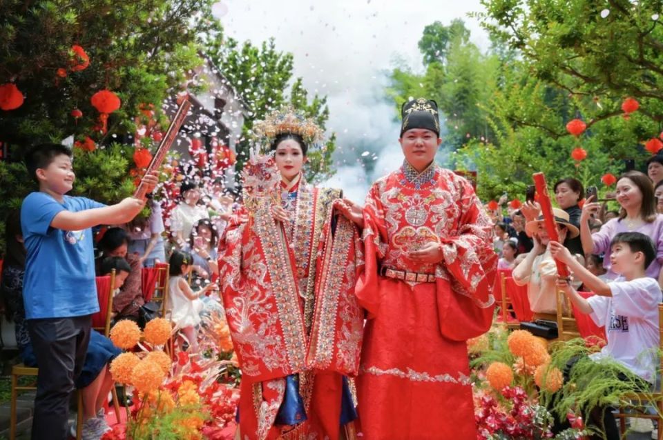 醴陵中式婚礼的满分适配原来藏在这座"苏式园林"