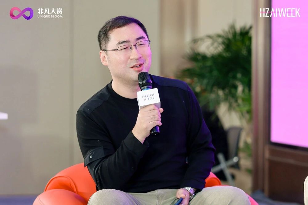 AI跑通变现的真相：当所有人都在卖鱼竿，你该卖什么？ · 原文图片 6
